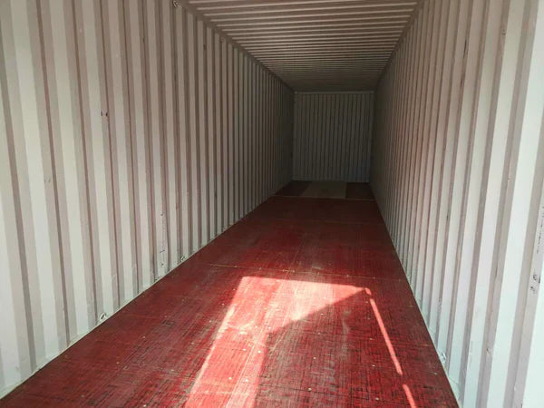 Contenedor seminuevo High Cube de 40 pies blanco