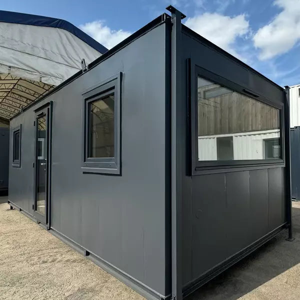 OFICINA CONTENEDOR DE 7,3 X 2,7 M