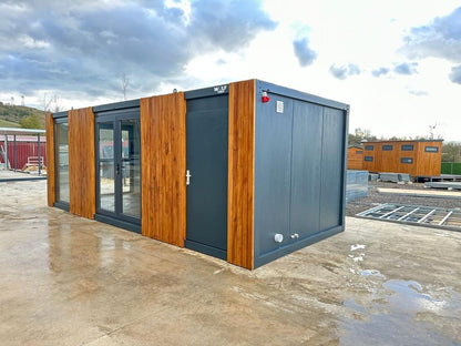 CONTENEDOR DE OFICINA 7X3