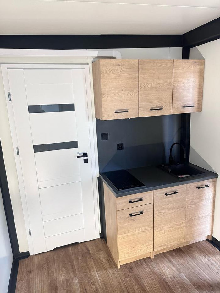 CONTENEDOR DE OFICINA CON BAÑO Y WC 6 X 2,5