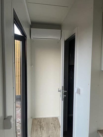 CONTENEDOR HABITABLE 8X3MT
