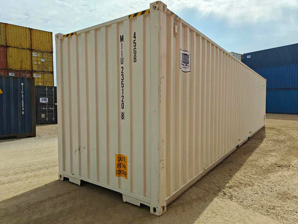 Contenedor seminuevo High Cube de 40 pies blanco