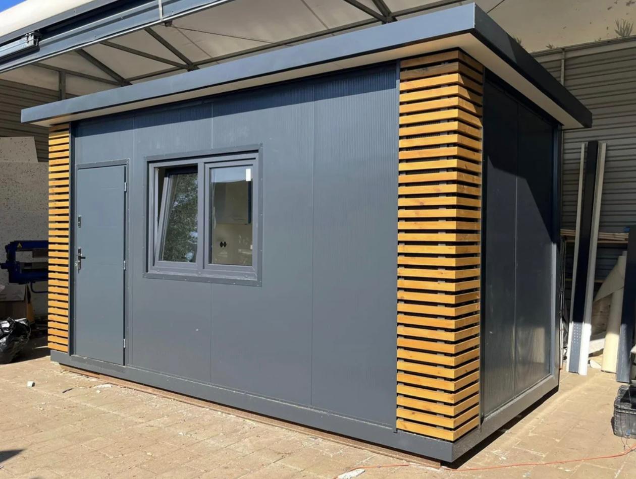 Contenedor habitable 5x2,5m