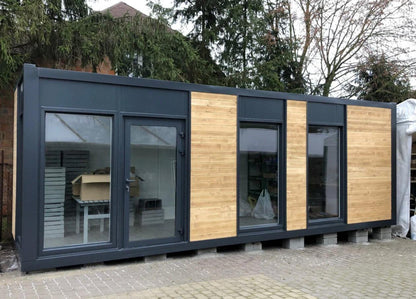 Contenedor de oficina 8x3m