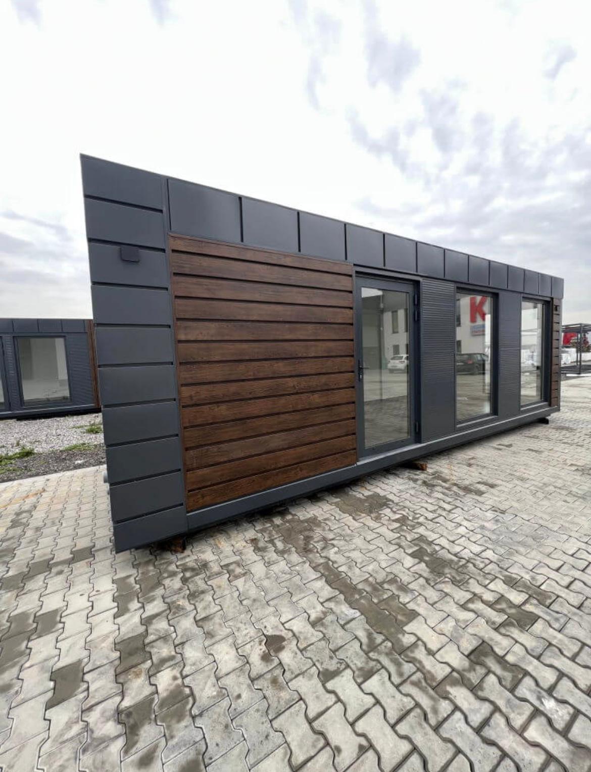 Contenedor de oficina 8x3m