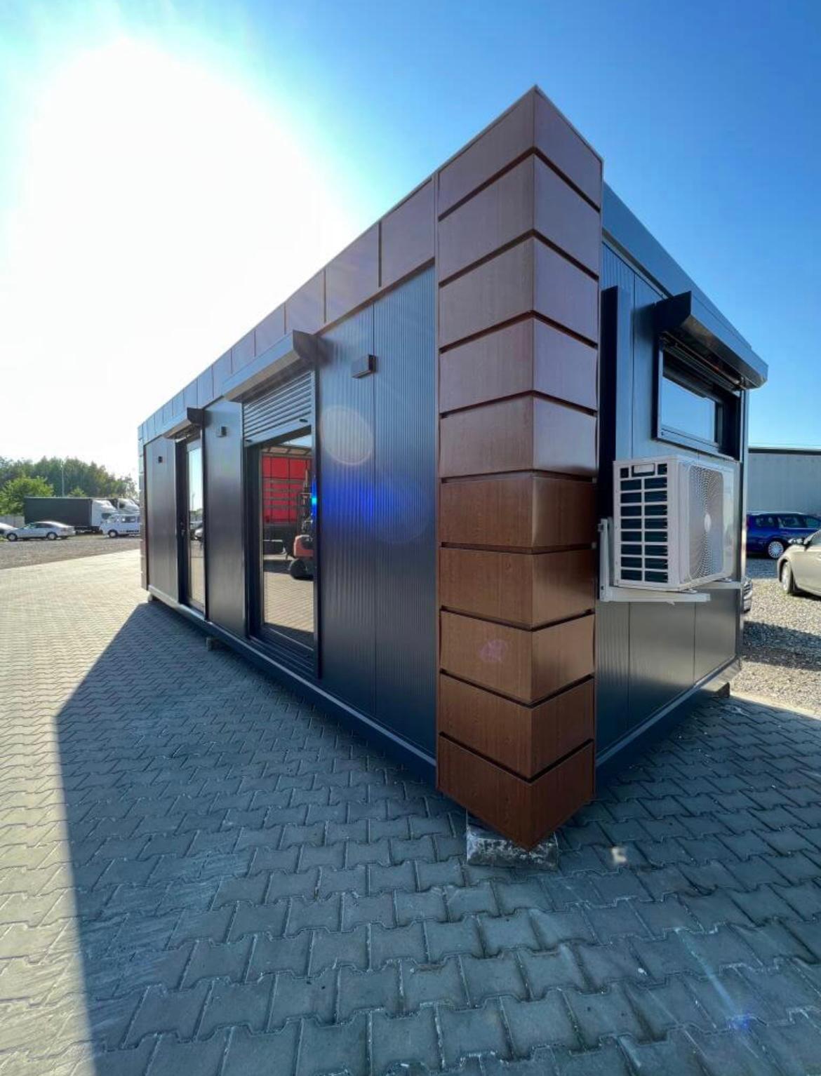 Contenedor de oficina 8x3m