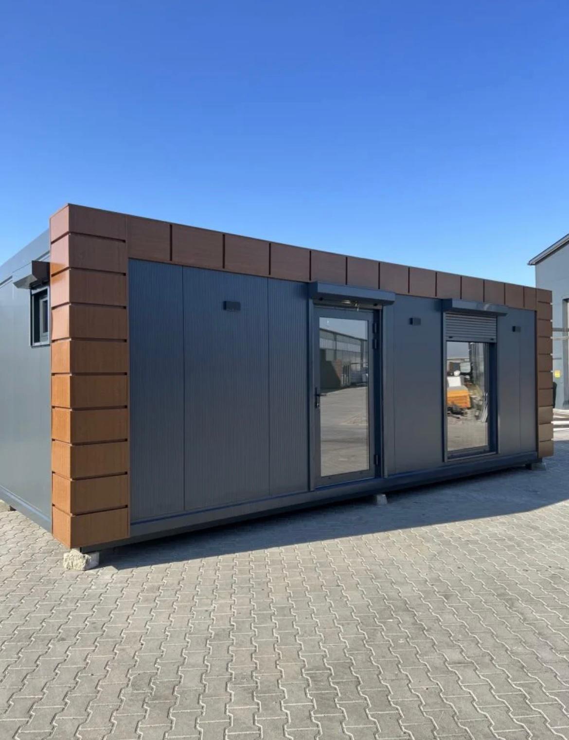 Contenedor de oficina 8x3m