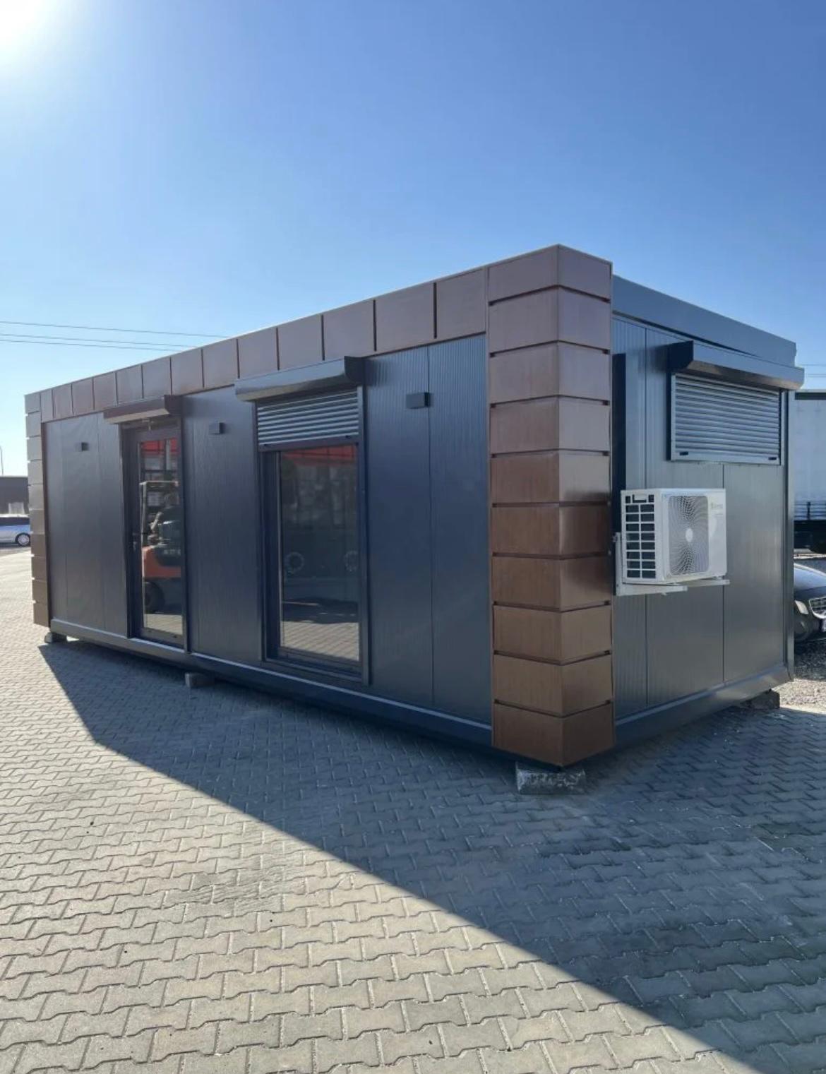 Contenedor de oficina 8x3m