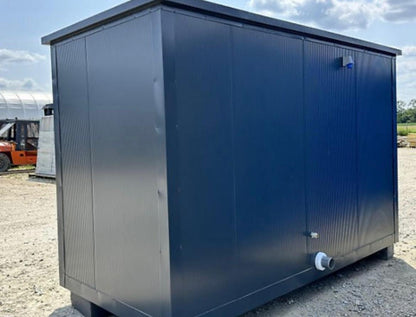 Contenedor sanitario 3 cabanas wc, urinario + caldera, ducha