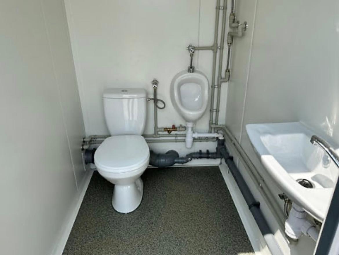 Contenedor sanitario 3 cabanas wc, urinario + caldera, ducha